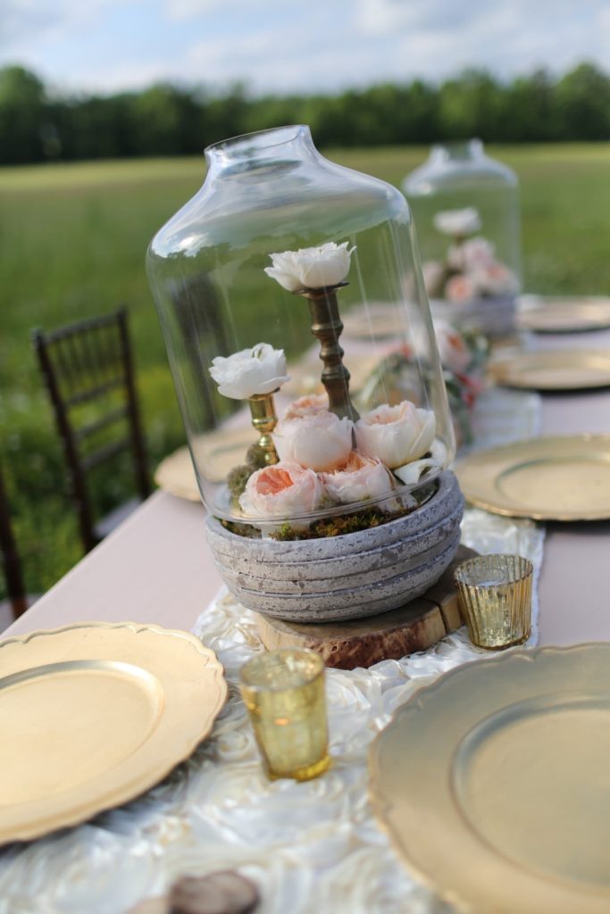 Ivory Rosette Table Runner